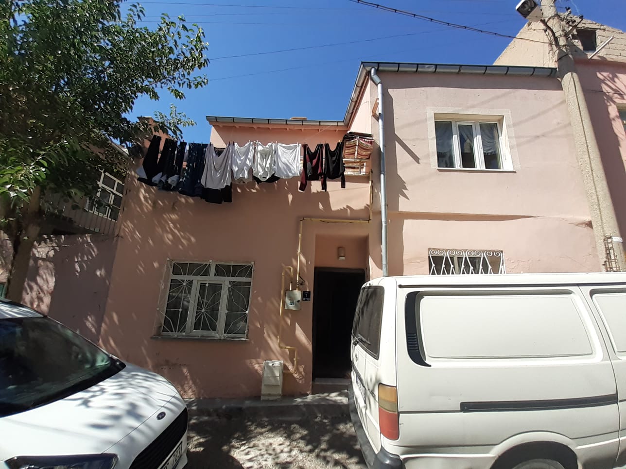 KAYSERİ DEVELİ FENESEYUKARI MAHALLESİNDE SATILIK MÜSTAKİL EV